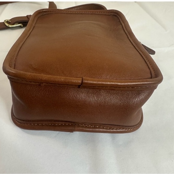 Vintage Coach Camera Bag Brown Leather Crossbody 9973 - Picture 4 of 13